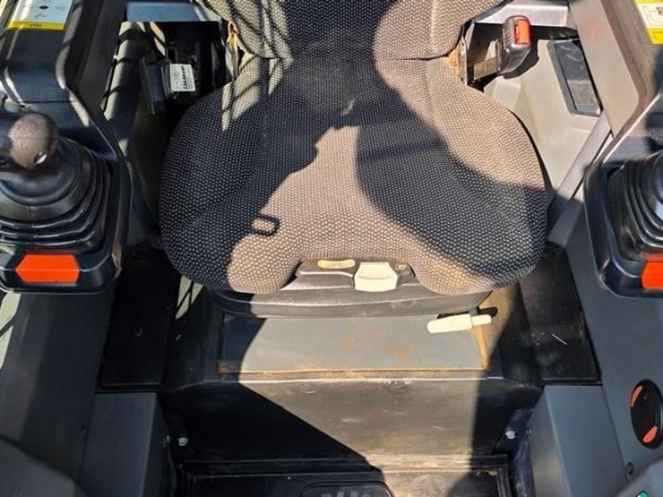 bobcat-t76-image-46