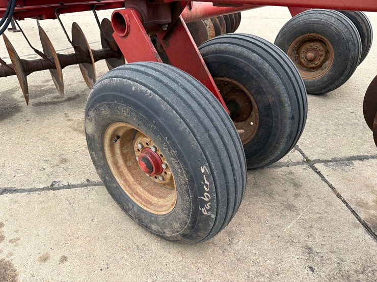 case-ih-3900-image-8
