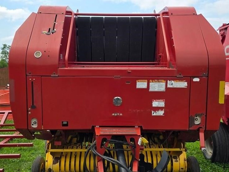 new-holland-br7060-image-19