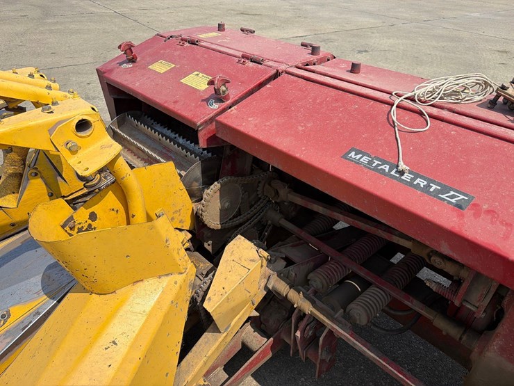 new-holland-900-image-14