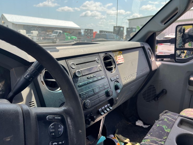 f-550-14'-flat-bed-image-12