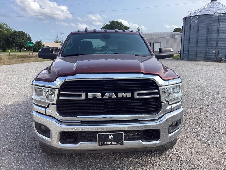 2021-ram-2500-hd-image-2