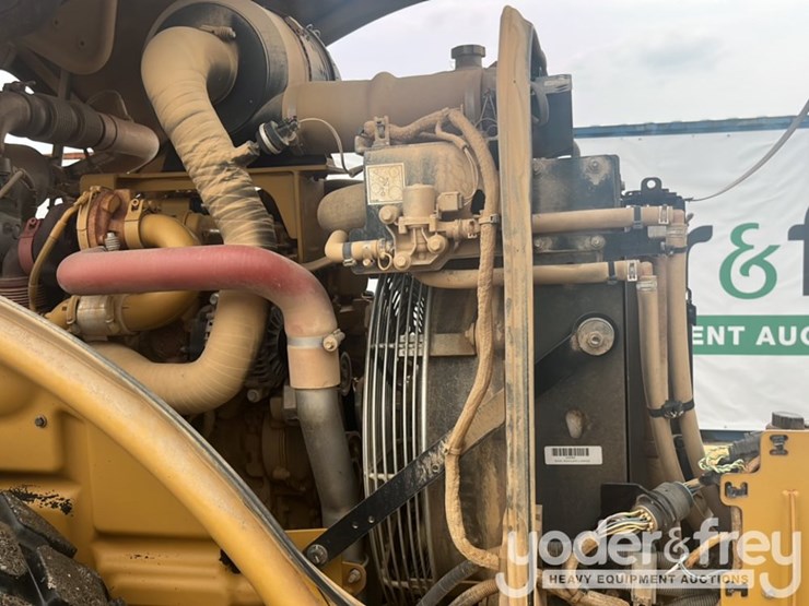 2016-caterpillar-cs56b-image-29