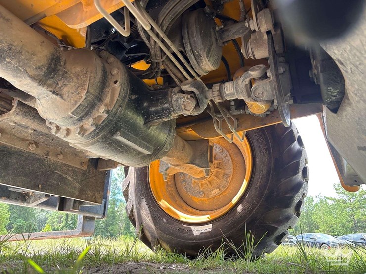 2020-jcb-930-image-31