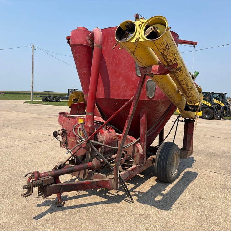 NEW HOLLAND 354