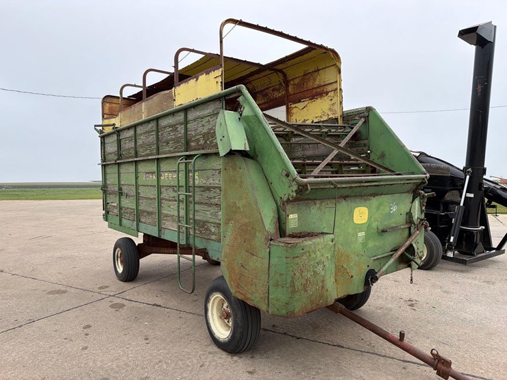 john-deere-125-image-27