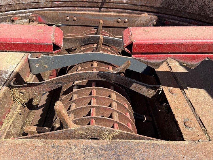 case-ih-8610-image-21