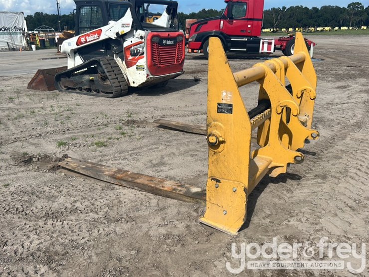 john-deere-444-image-2
