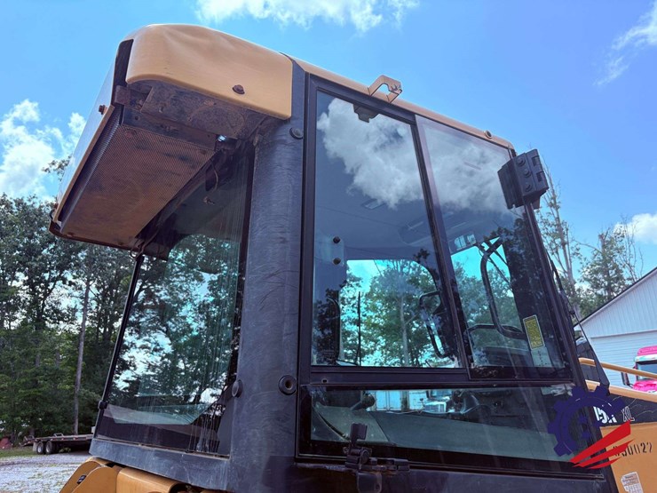 2009-caterpillar-d5k-xl-image-62