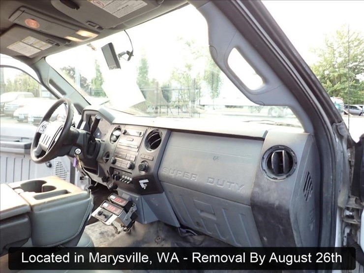 2011-ford-f550-image-19