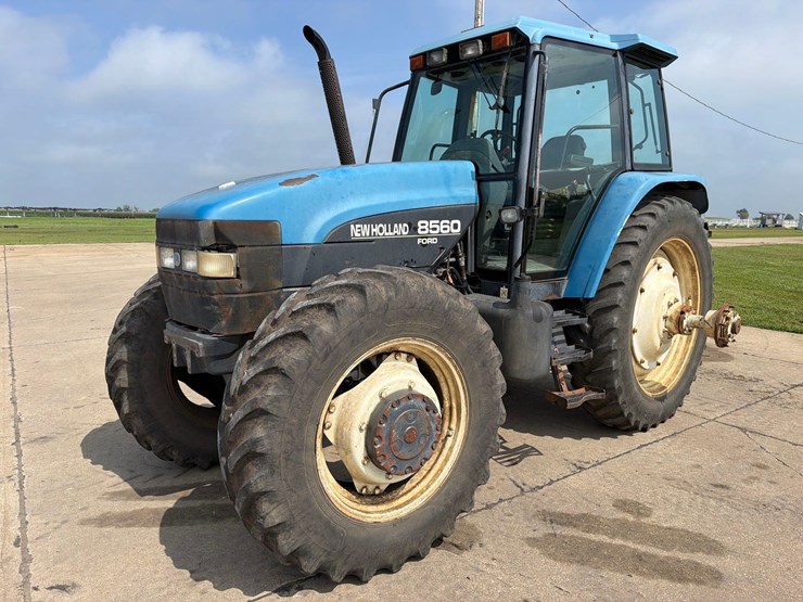 new-holland-8560-image-2