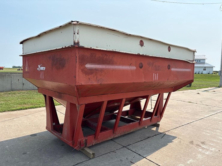 demco-325-image-4