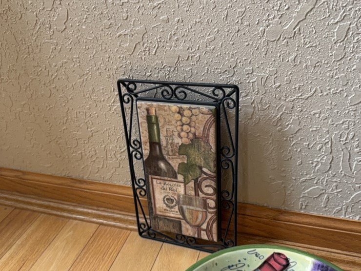 matching-wine-set,-newer-set,-mint-cond-image-11