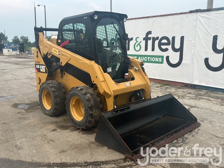 2019-caterpillar-242d-image-8
