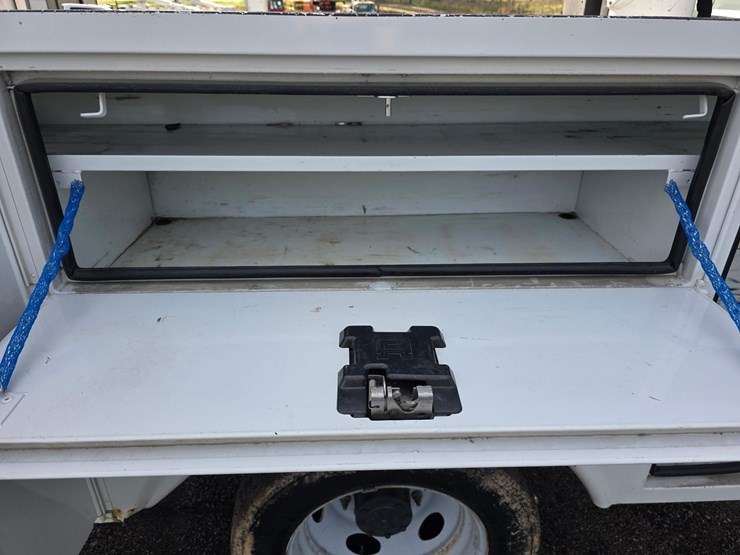 ford-f550-image-16