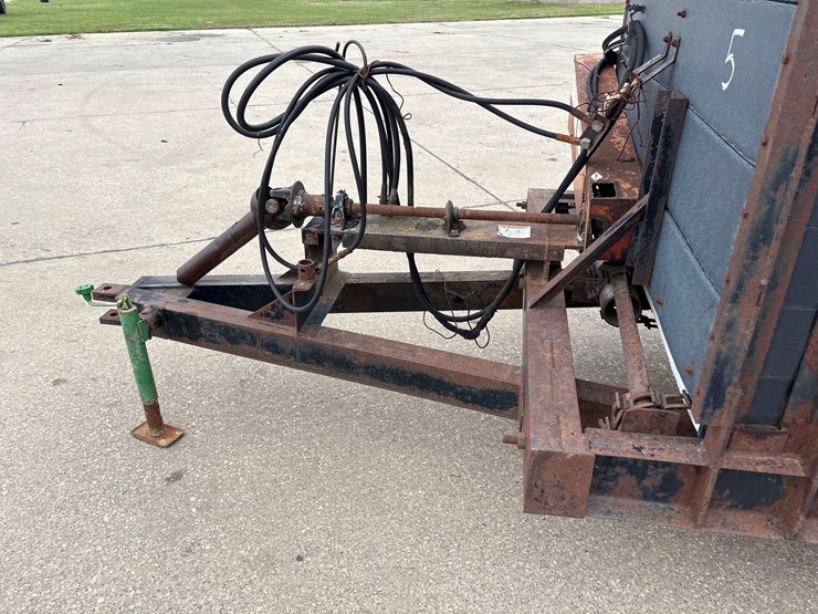 meyer-m425-manure-spreader-image-15
