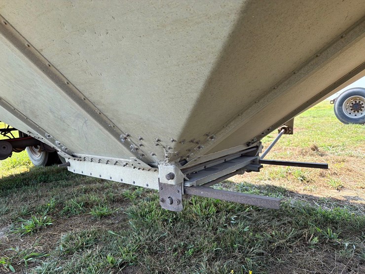 1987-merrit-aluminum-41ft-grain-trailer-image-30