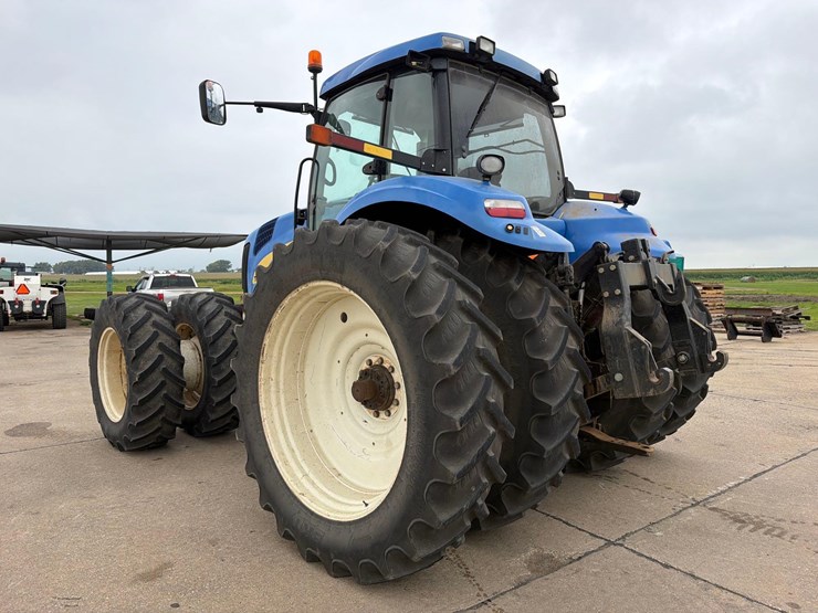 2009-new-holland-t8050-image-6