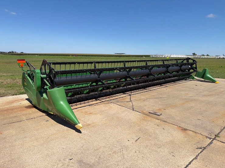 john-deere-630f-image-1