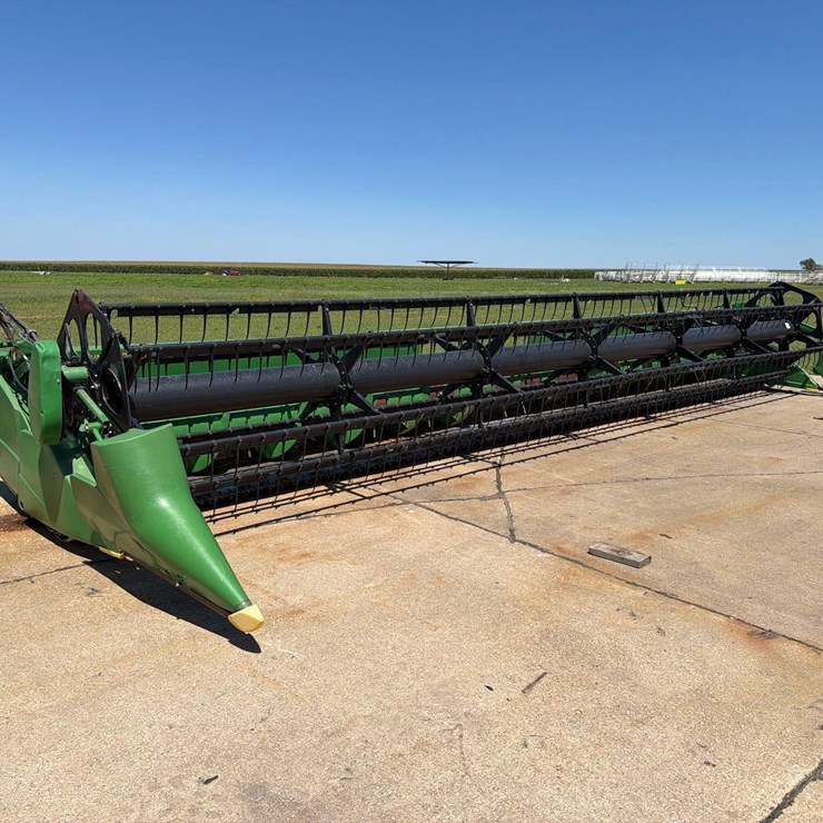 JOHN DEERE 630F