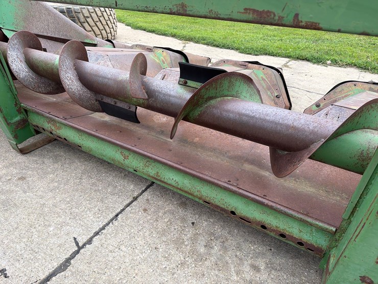 john-deere-444-image-7
