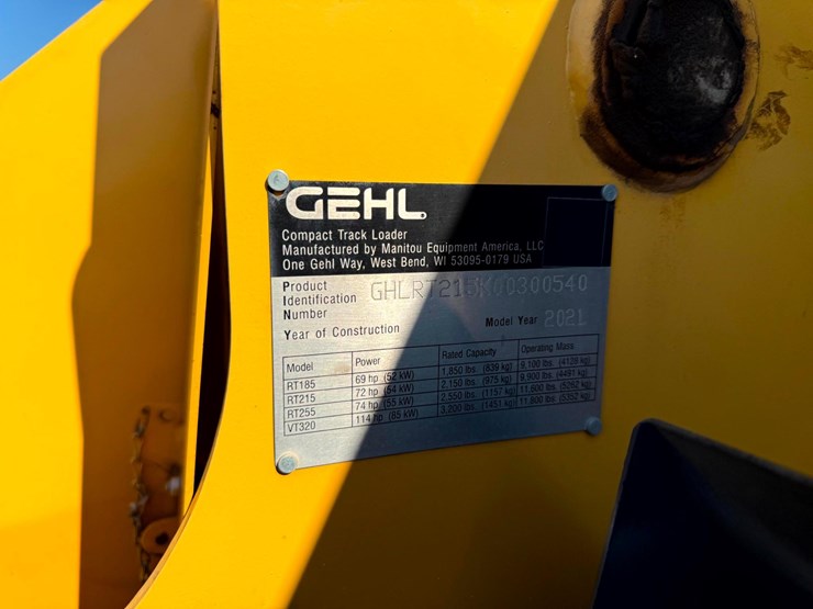 2021-gehl-rt215-image-7