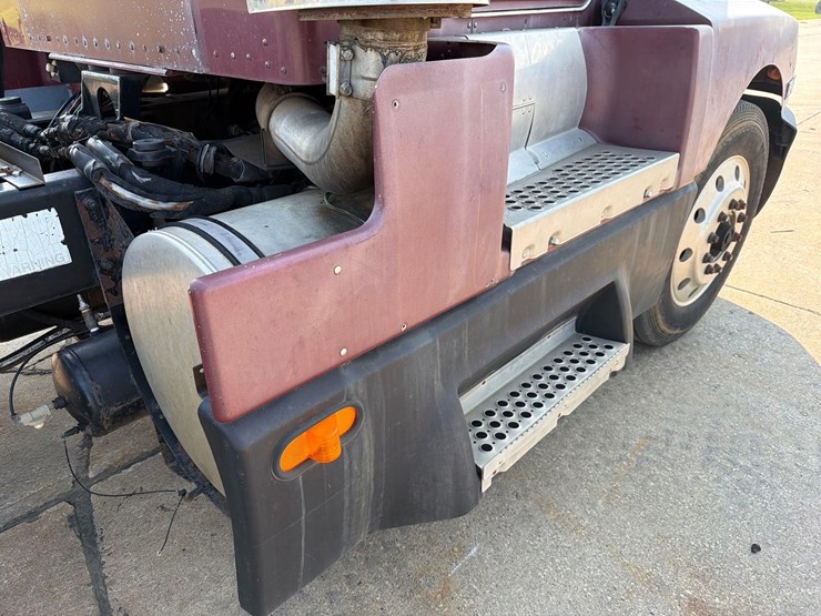 1993-kenworth-t600-image-18