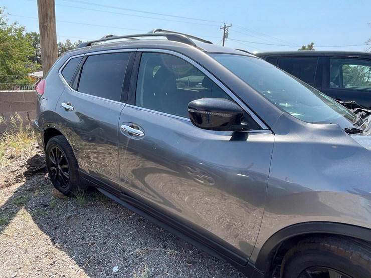 2018-nissan-rogue-image-86