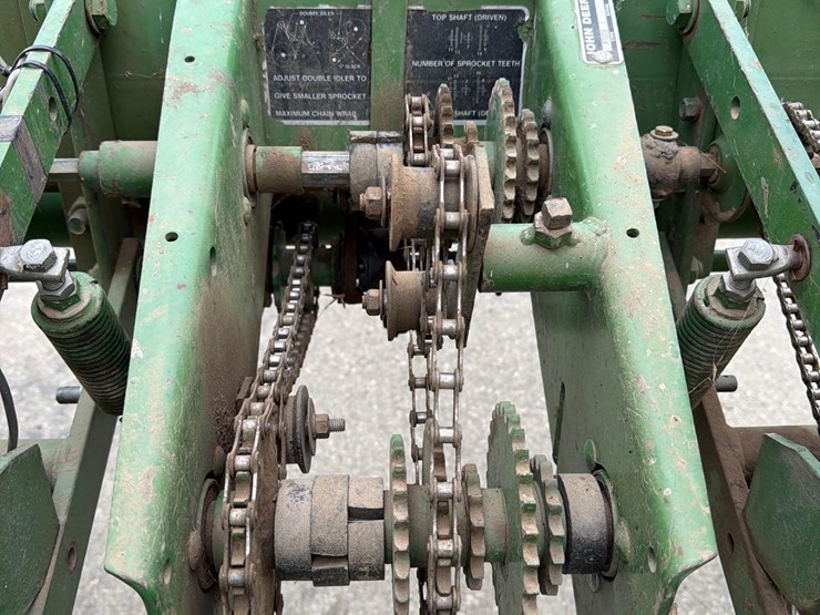 john-deere-7000-image-8