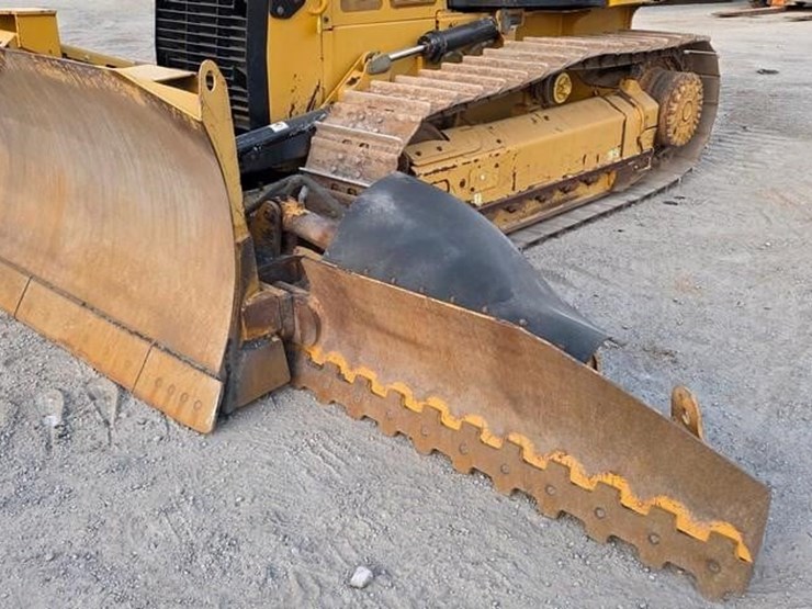 2017-caterpillar-d5k2-xl-image-6