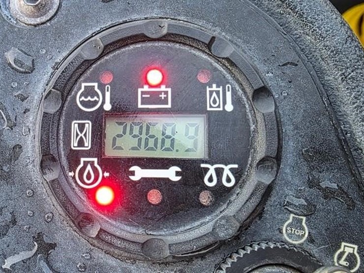 2011-john-deere-7500-image-39