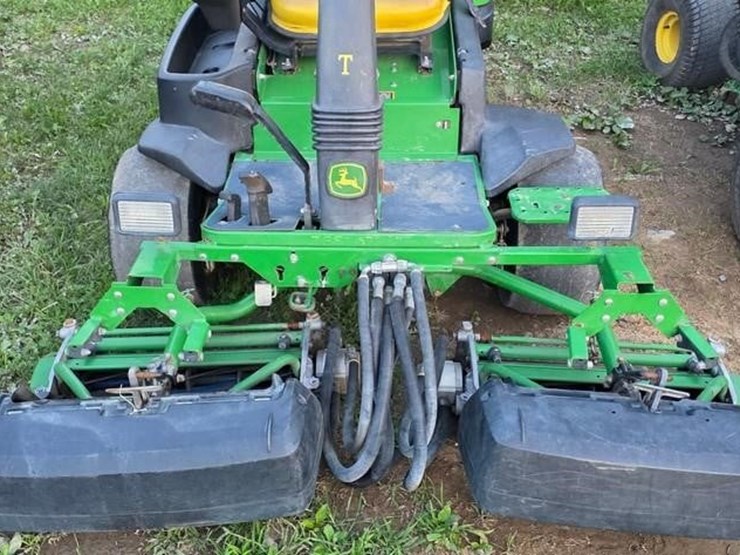 2009-john-deere-2500b-image-24