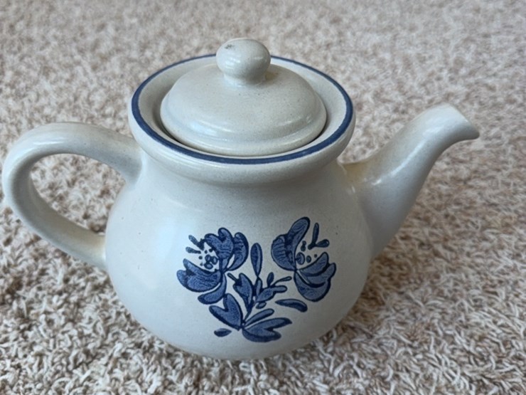 tea-cup-set-and-pottery-image-6