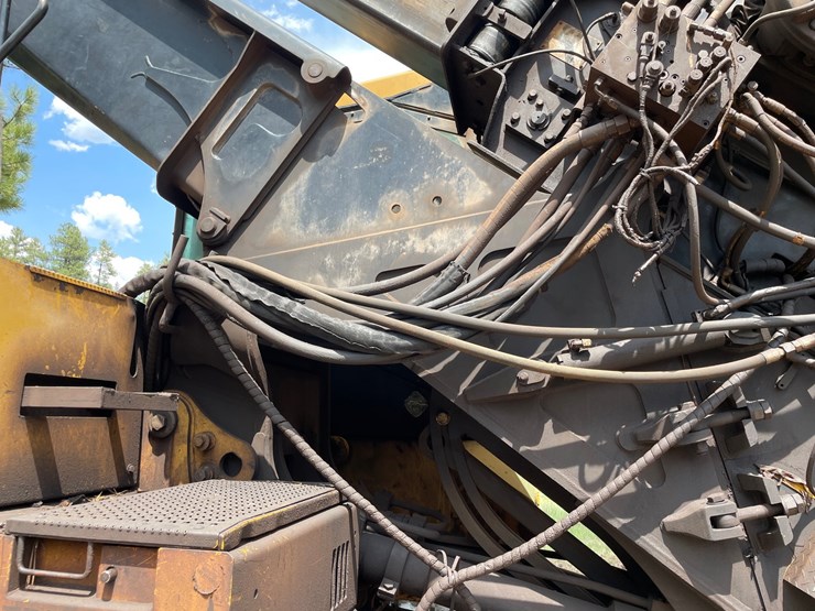 2005-caterpillar-320c-image-22