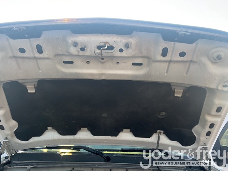 2010-chevrolet-silverado-2500-image-6