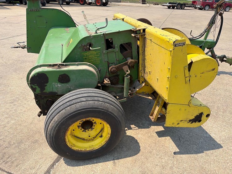 john-deere-3800-image-6