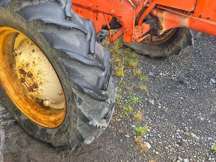 allis-chalmers-ca-tractor-w/cultivators-(runs)-image-7