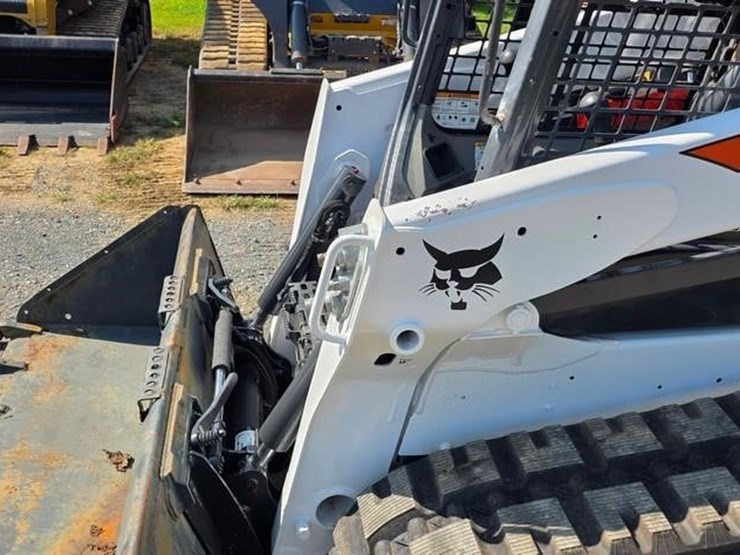 2019-bobcat-t595-image-32