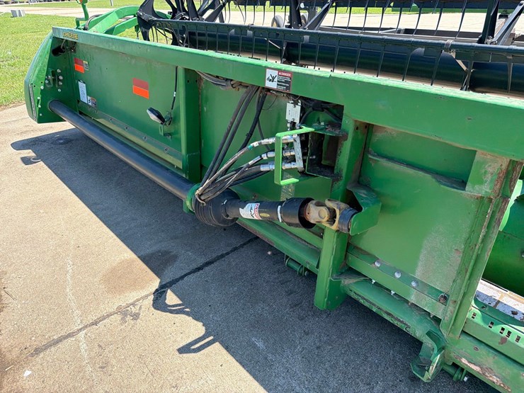 john-deere-630f-image-30