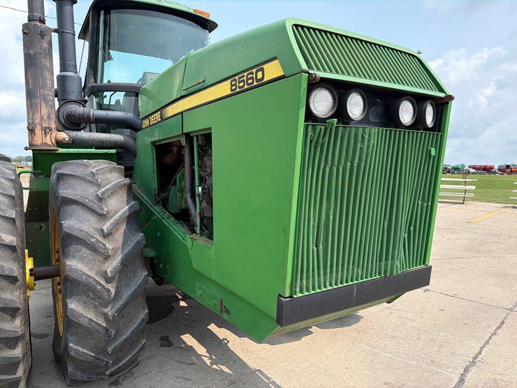 john-deere-8560-image-17
