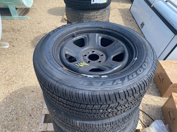 #1614-•-(4)-good-year-eagle-srs-a-on-5-lug-rims-image-2