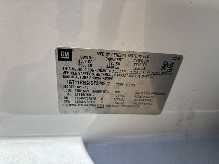 2016-gmc-2500hd-image-10