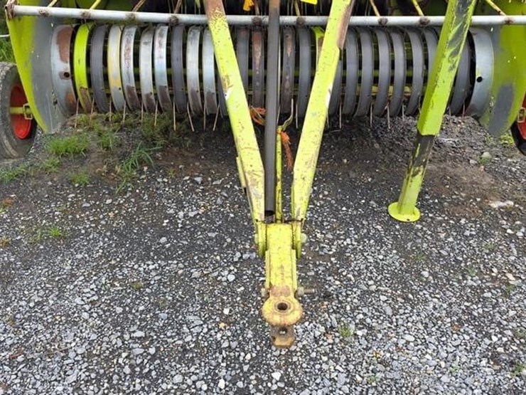 claas-round-baler-image-17