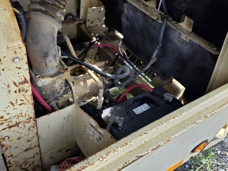 ingersol-rand-185-air-compressor-image-9