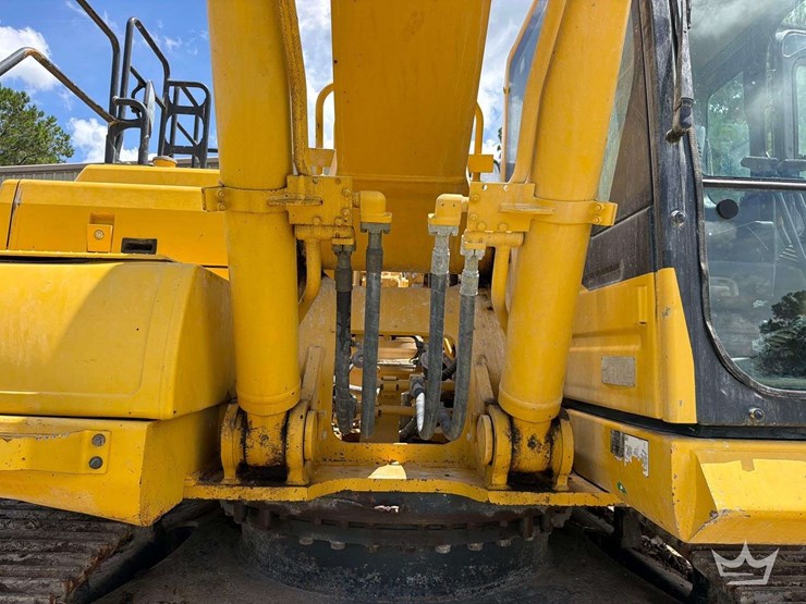 2020-komatsu-pc360-lc-11-image-24