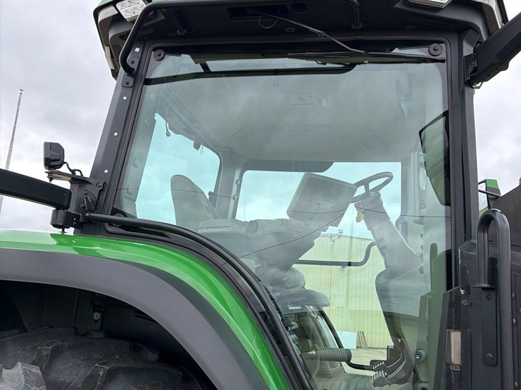 2022-john-deere-8r-280-image-41
