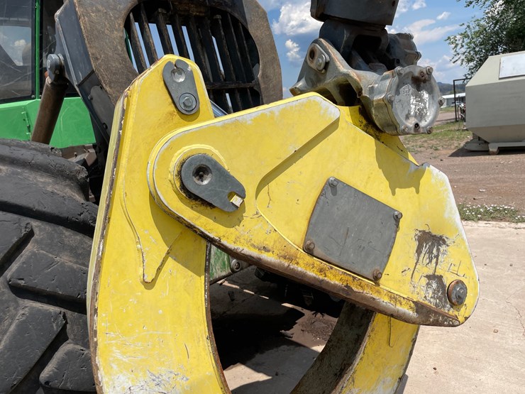 2015-deere-648l-image-20