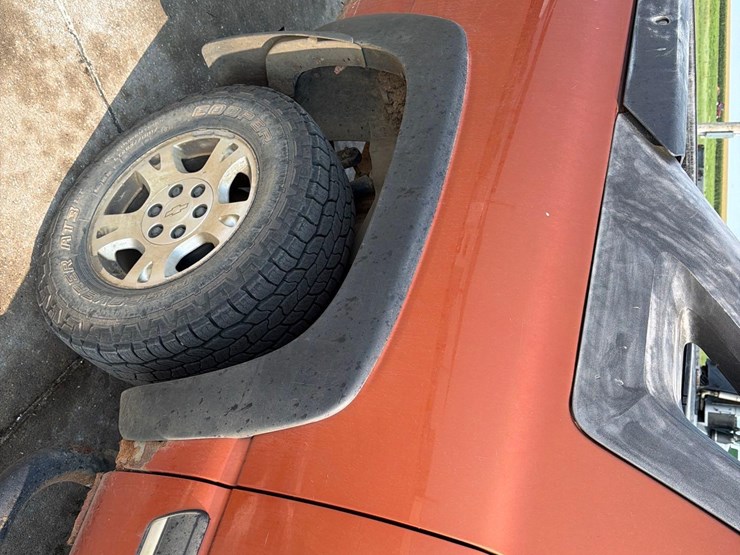 2005-chevy-avalache-1500-pickup-image-14