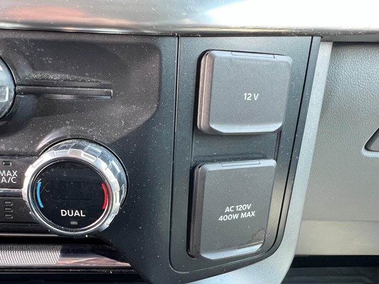 ford-f150-lariat-image-52