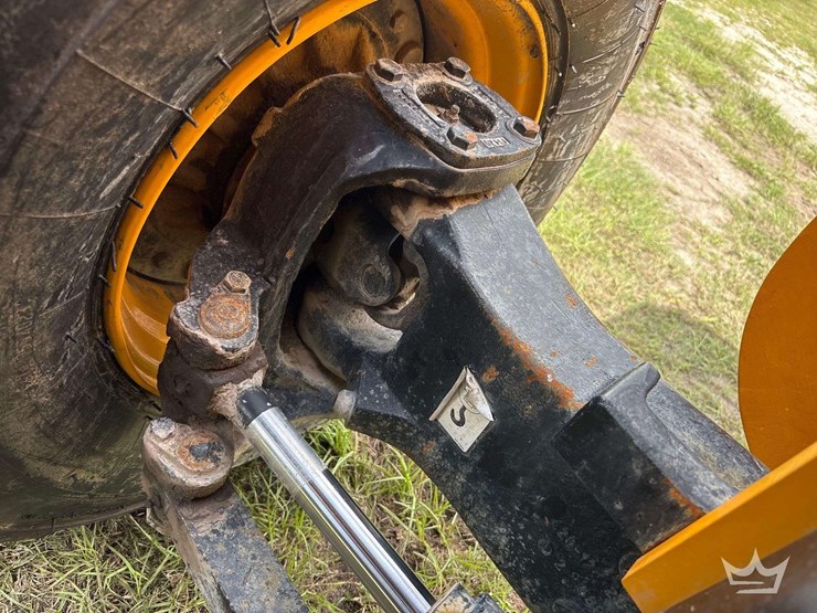 2020-jcb-930-image-36